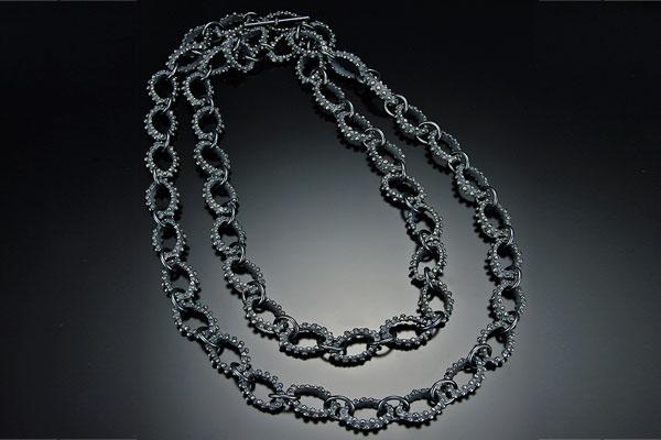 Bumpy Linked Necklace