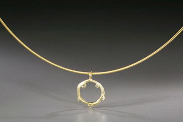 Branchy Small Ring Pendant with Diamonds